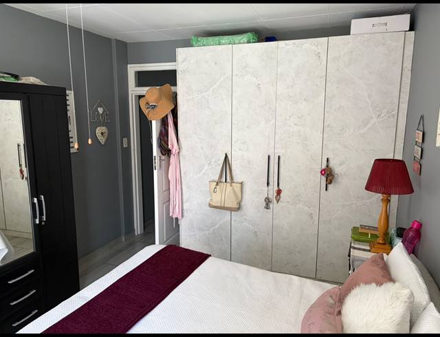 2 BEDROOM FLAT FOR SALE IN ARCON PARK